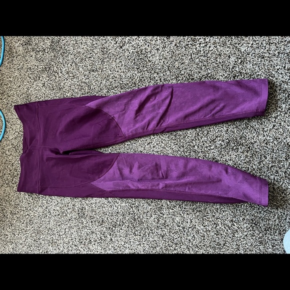 Purple Under Armour leggings - Picture 2 of 5